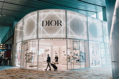 christian dior changi airport.